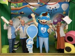 Paardekooper steunt Stichting Jarige Job